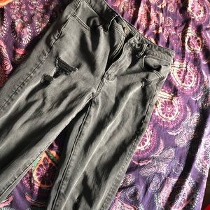 AMERICAN EAGLE HIGH WAISTED JEANS